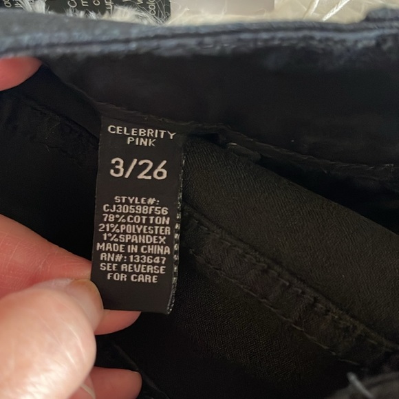 NWT Celebrity Pink Black Denim Shorts Size 3. - Picture 3 of 4
